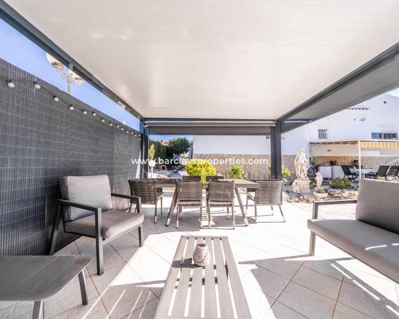 Reventa - Chalet Independiente - Urb. La Marina