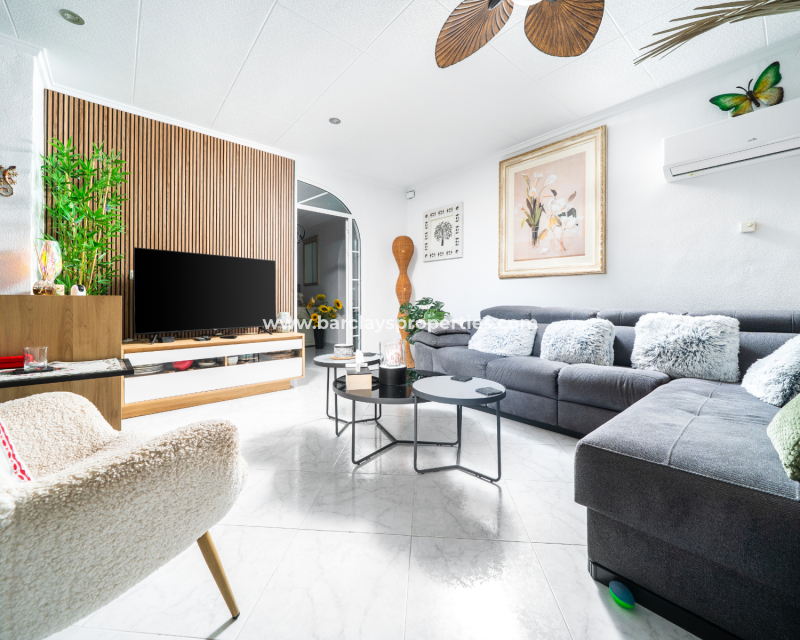 Reventa - Chalet Independiente - Urb. La Marina
