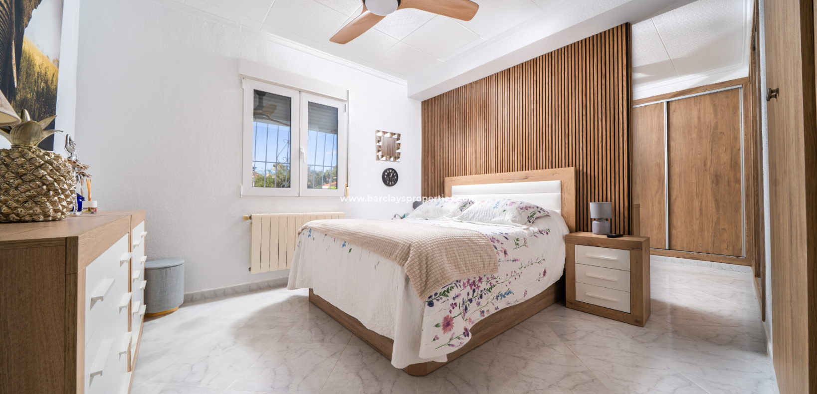 Reventa - Chalet Independiente - Urb. La Marina
