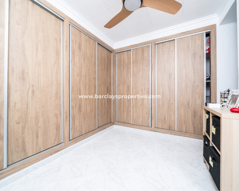 Reventa - Chalet Independiente - Urb. La Marina