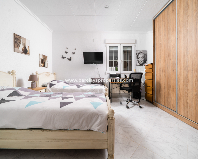 Reventa - Chalet Independiente - Urb. La Marina