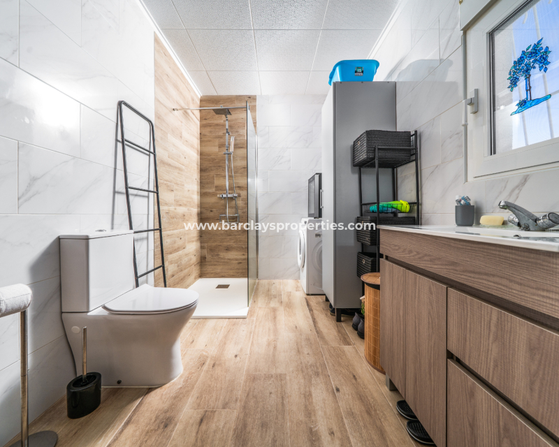Reventa - Chalet Independiente - Urb. La Marina