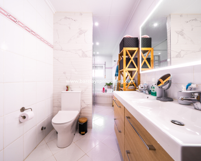 Reventa - Chalet Independiente - Urb. La Marina