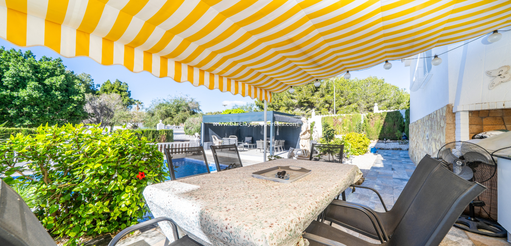 Reventa - Chalet Independiente - Urb. La Marina