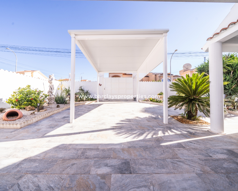 Reventa - Chalet Independiente - Urb. La Marina