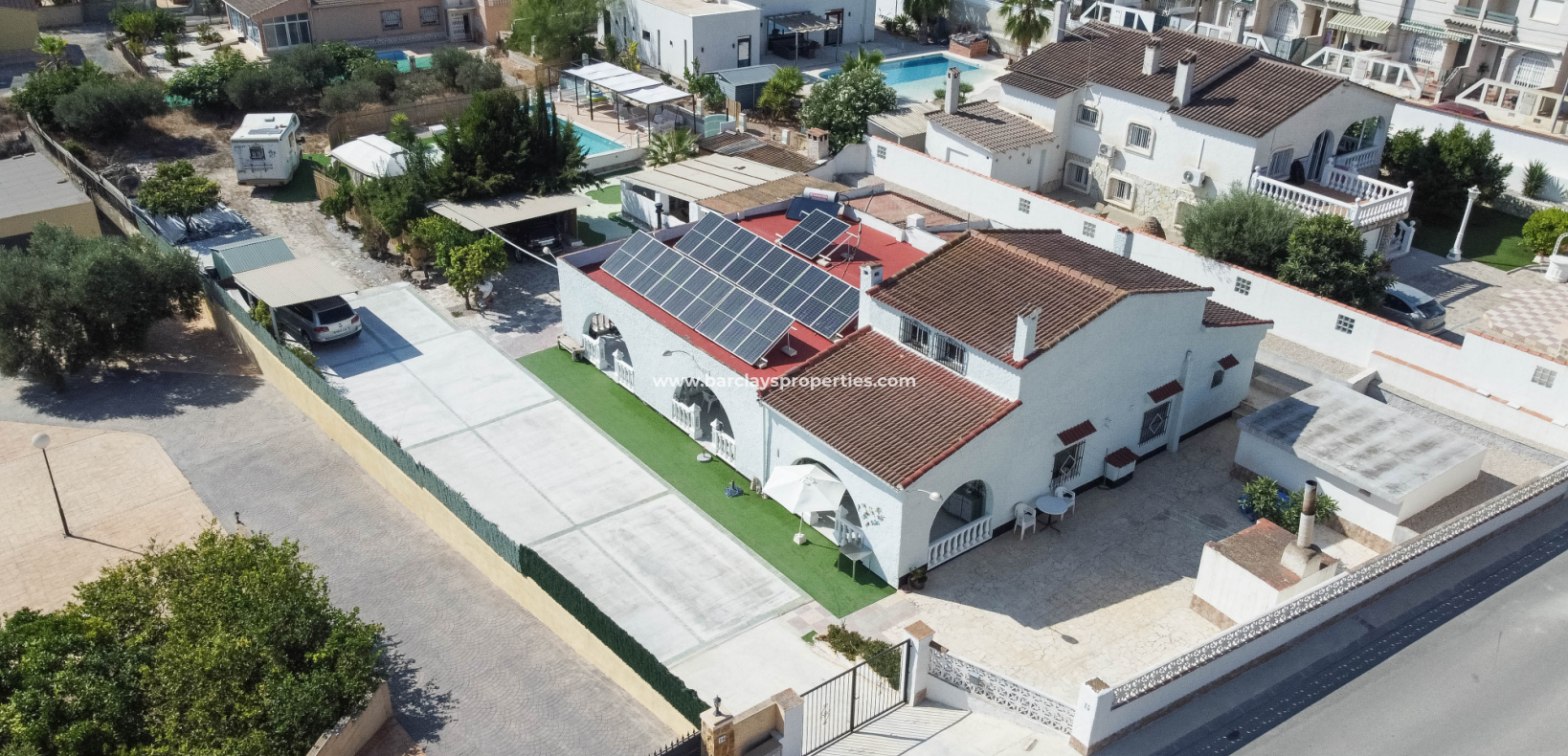 Reventa - Chalet Independiente - Urb. La Marina