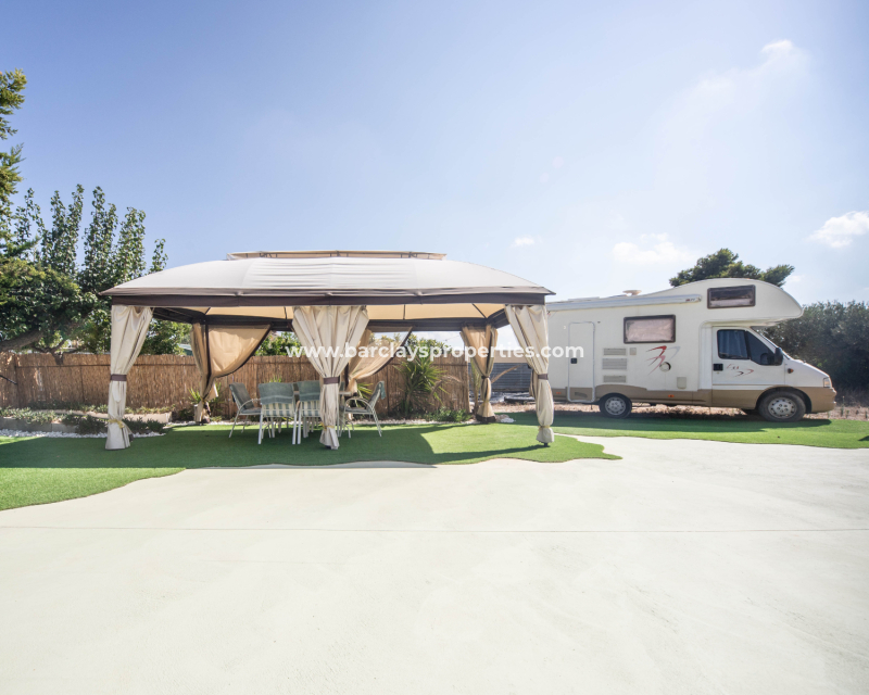 Reventa - Chalet Independiente - Urb. La Marina