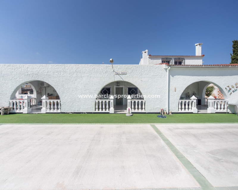 Reventa - Chalet Independiente - Urb. La Marina