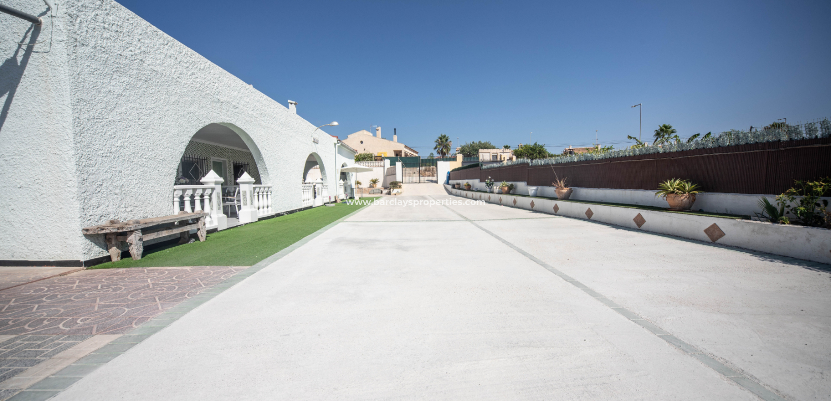 Reventa - Chalet Independiente - Urb. La Marina