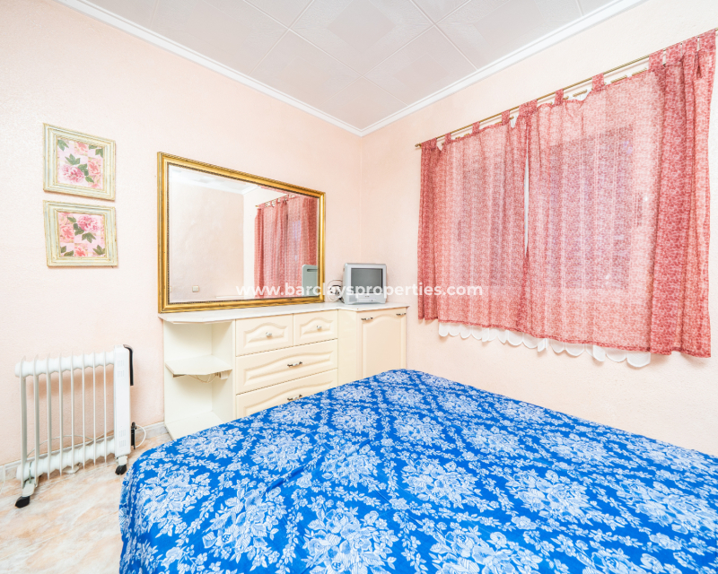 Reventa - Chalet Independiente - Urb. La Marina