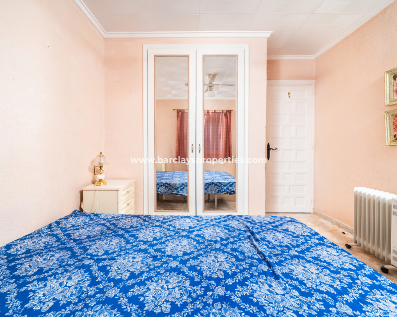 Reventa - Chalet Independiente - Urb. La Marina