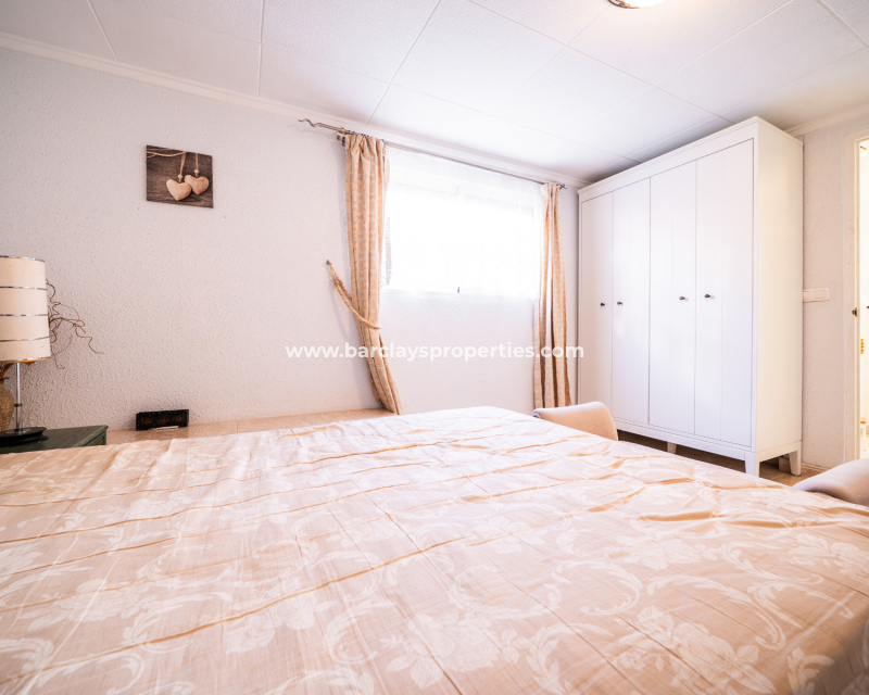 Reventa - Chalet Independiente - Urb. La Marina