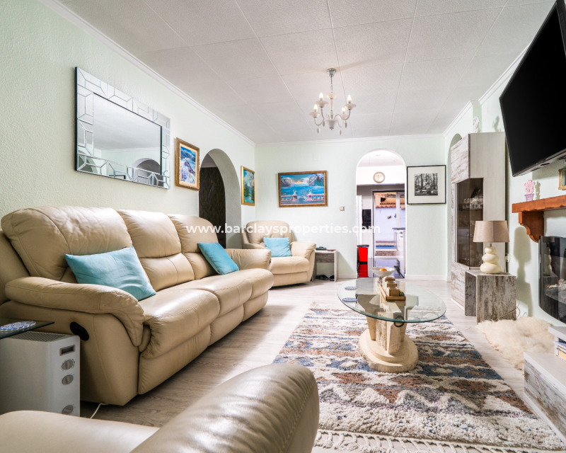 Reventa - Chalet Independiente - Urb. La Marina