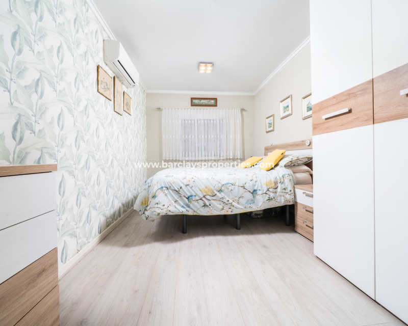 Reventa - Chalet Independiente - Urb. La Marina