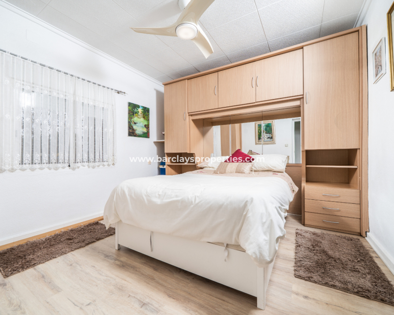 Reventa - Chalet Independiente - Urb. La Marina