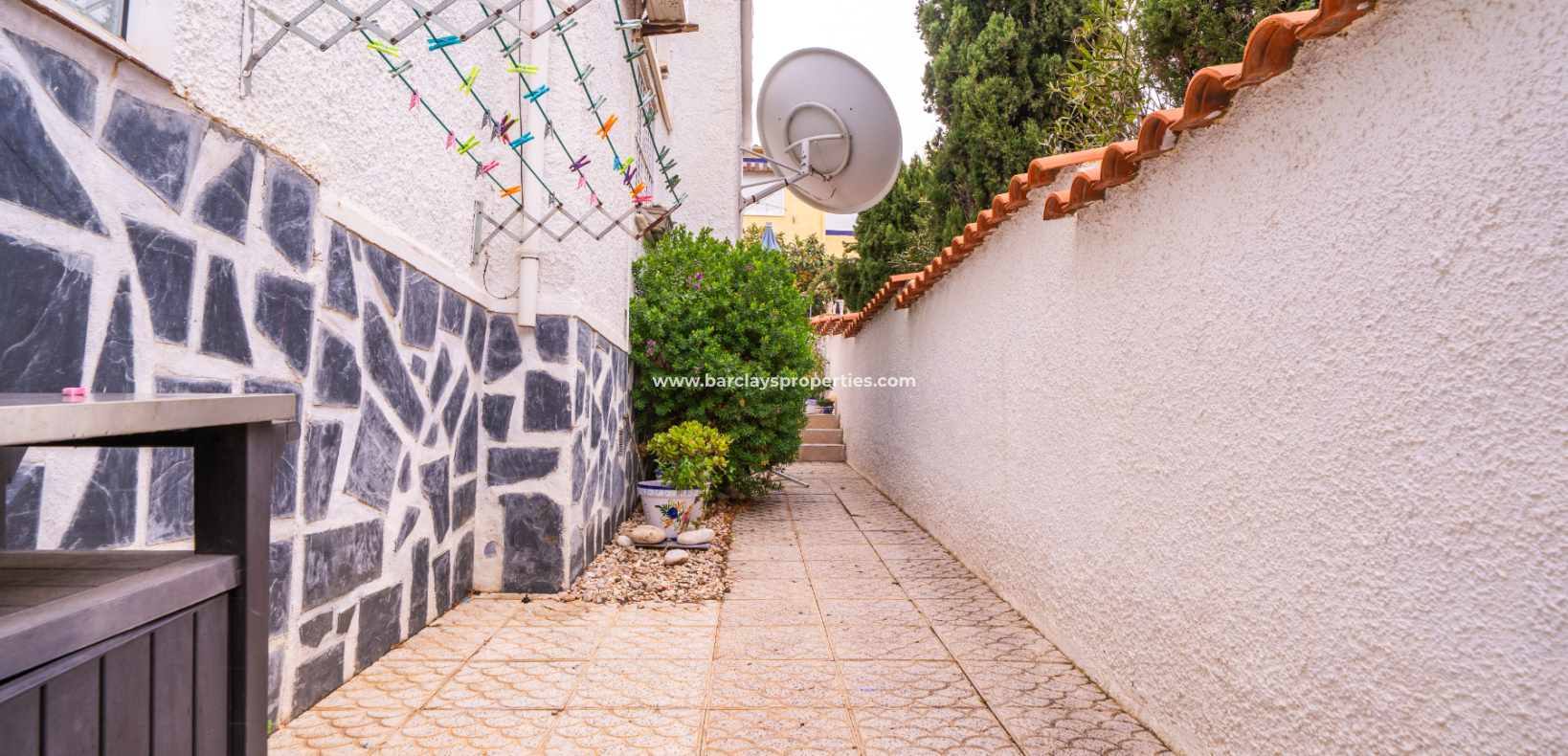 Reventa - Chalet Independiente - Urb. La Marina