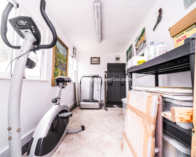 Reventa - Chalet Independiente - Urb. La Marina