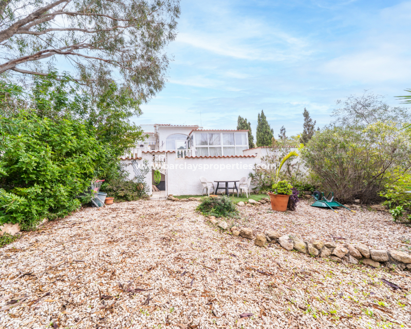 Reventa - Chalet Independiente - Urb. La Marina