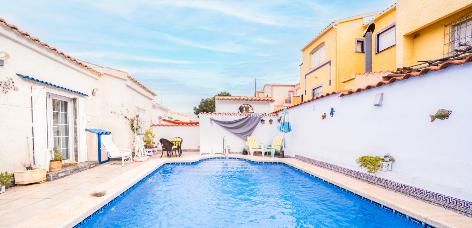 Reventa - Chalet Independiente - Urb. La Marina