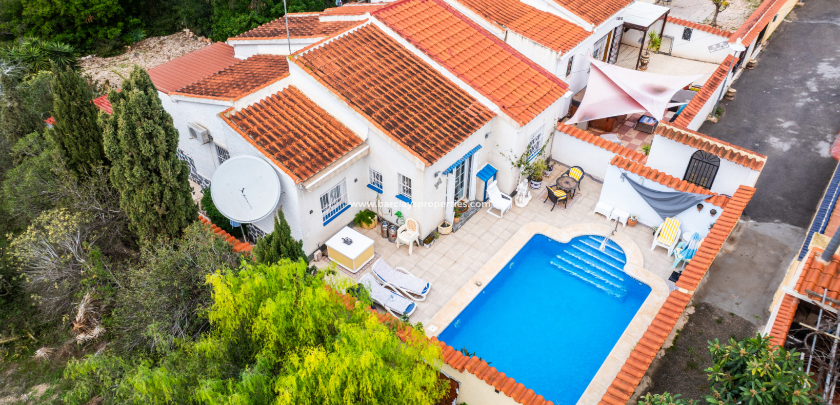Reventa - Chalet Independiente - Urb. La Marina