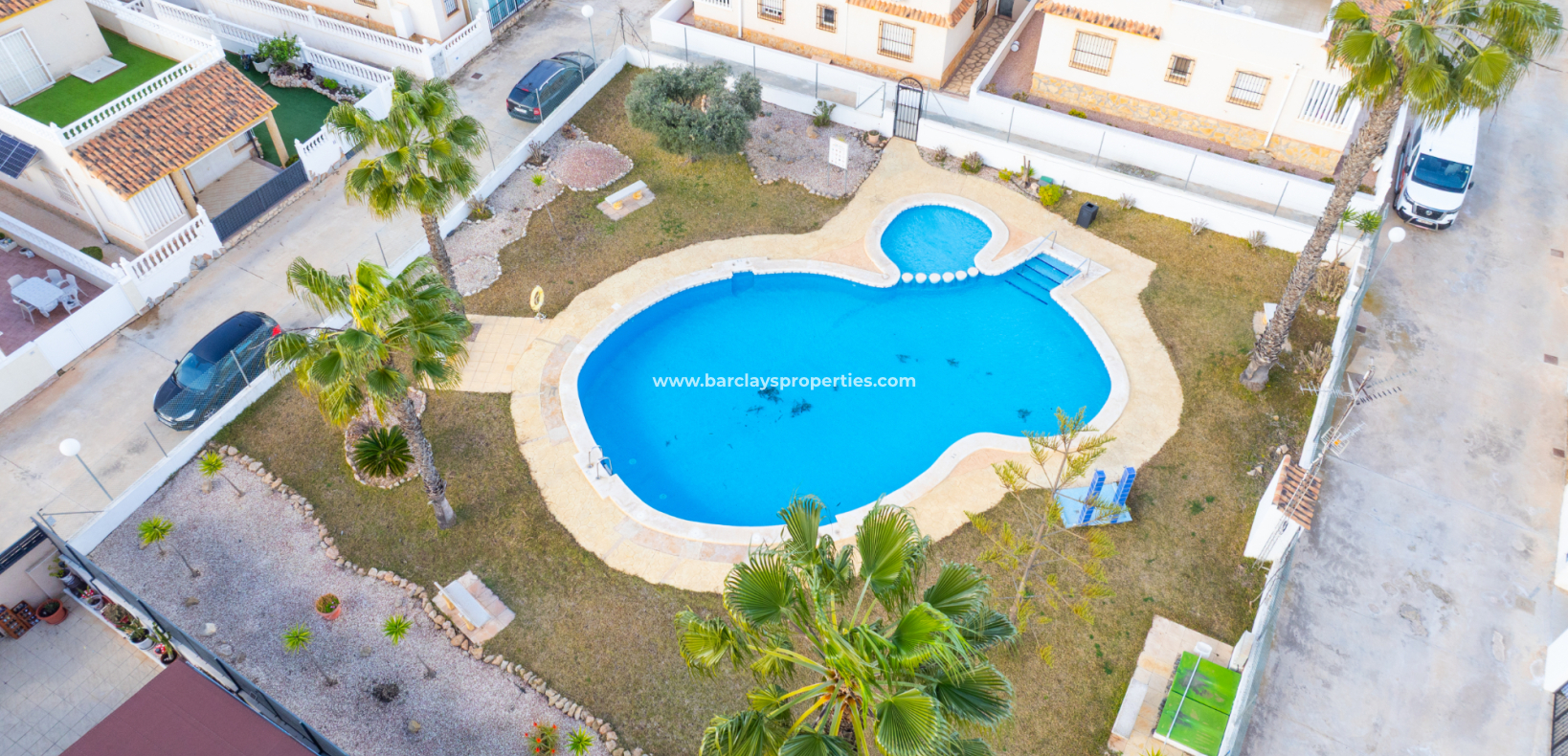 Reventa - Chalet Independiente - Urb. La Marina