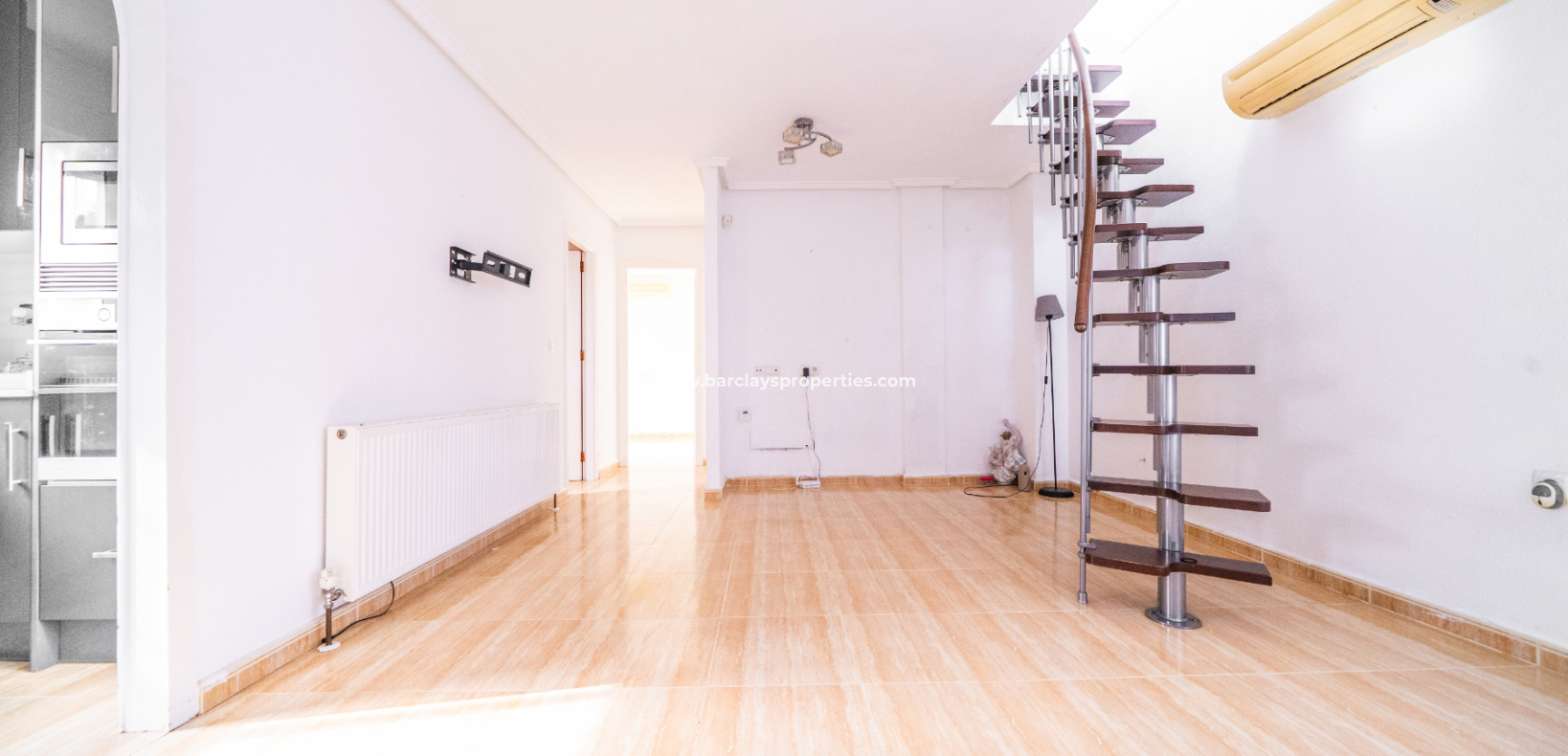 Reventa - Chalet Independiente - Urb. La Marina