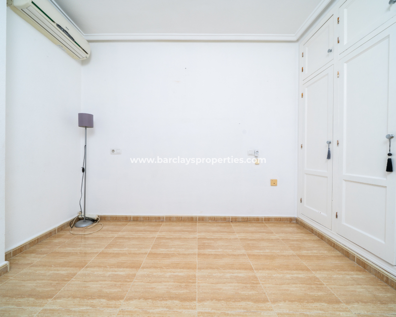 Reventa - Chalet Independiente - Urb. La Marina