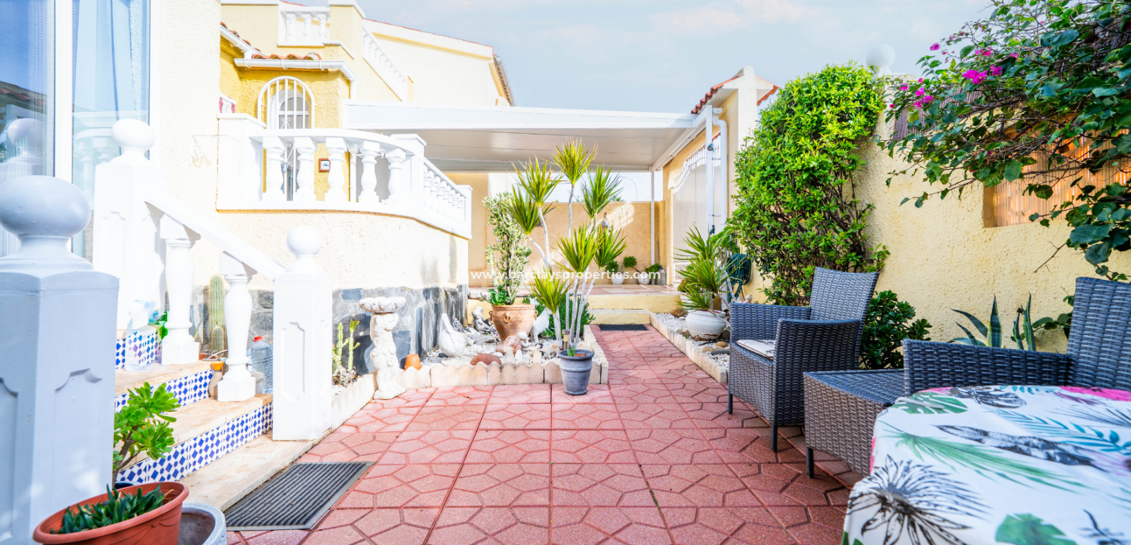 Reventa - Chalet Independiente - Urb. La Marina