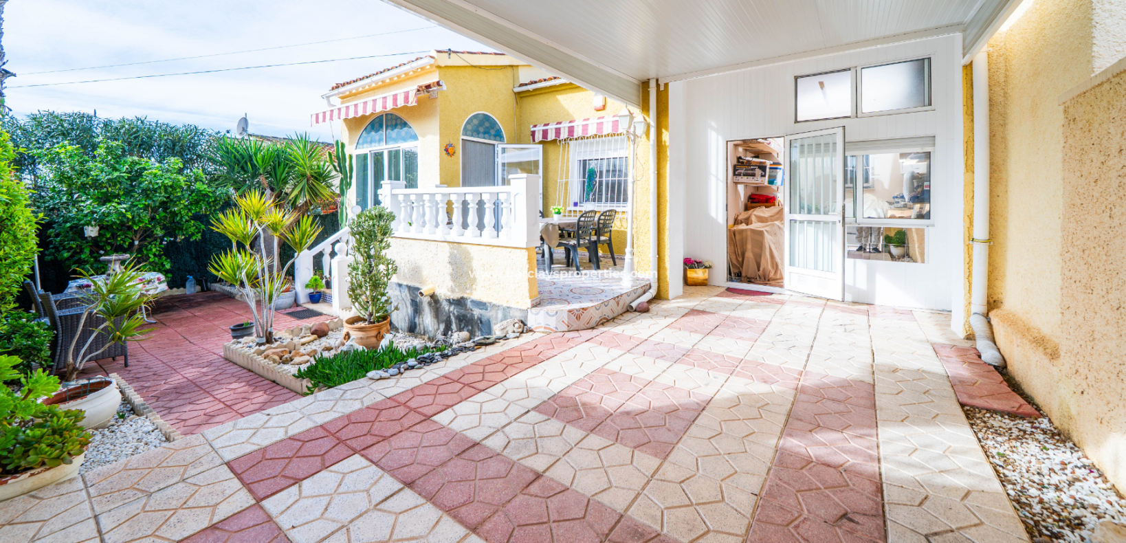 Reventa - Chalet Independiente - Urb. La Marina