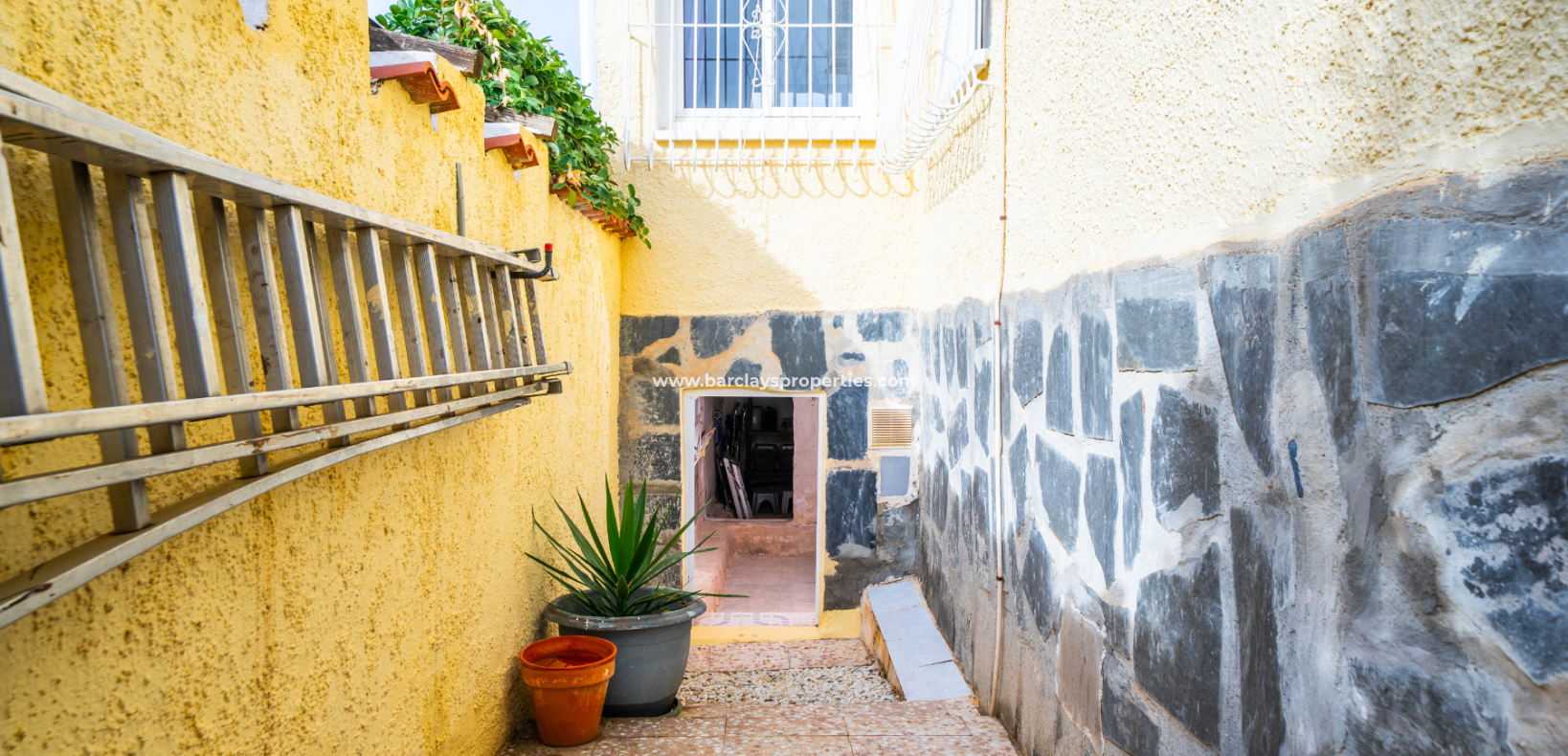 Reventa - Chalet Independiente - Urb. La Marina