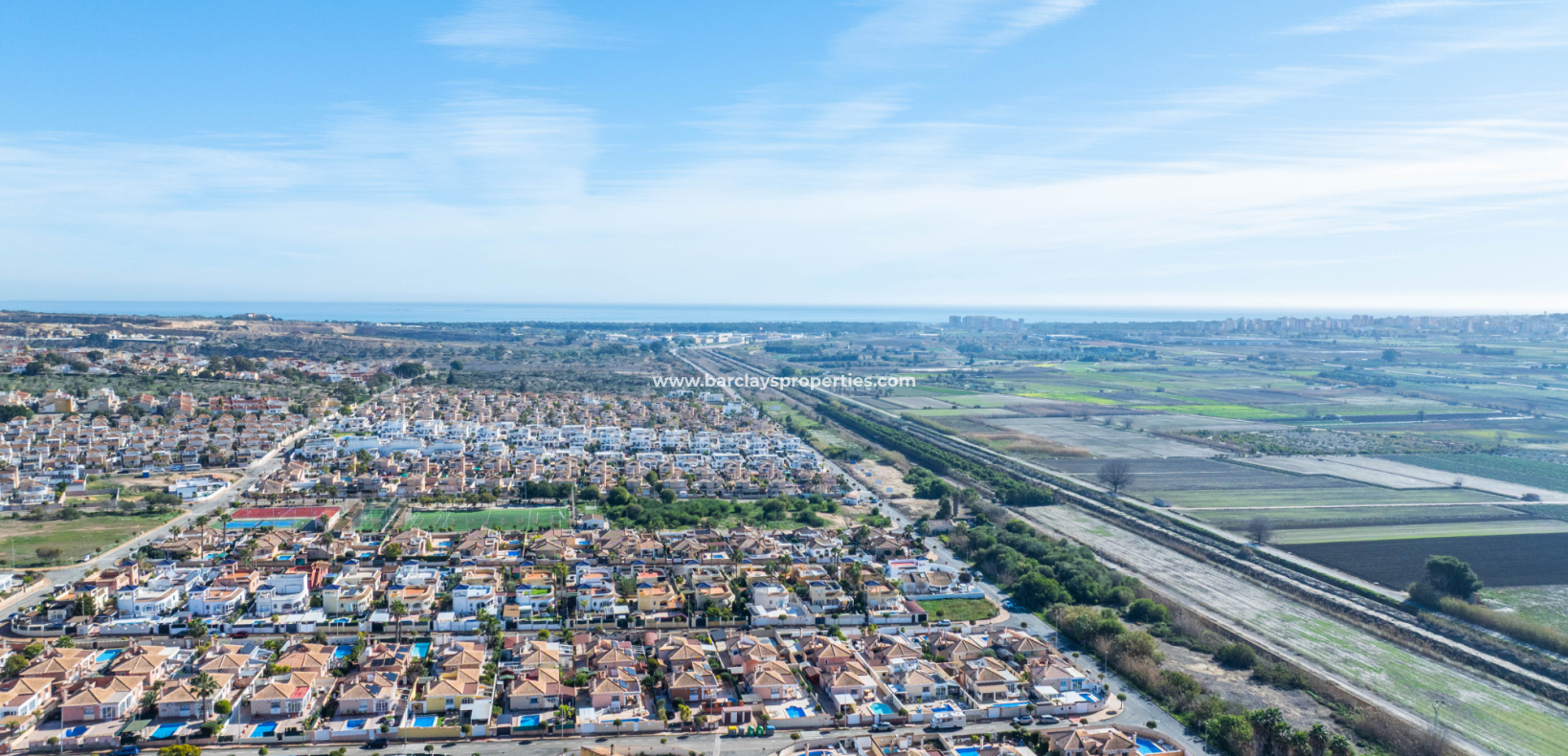 Reventa - Chalet Independiente - Urb. La Marina