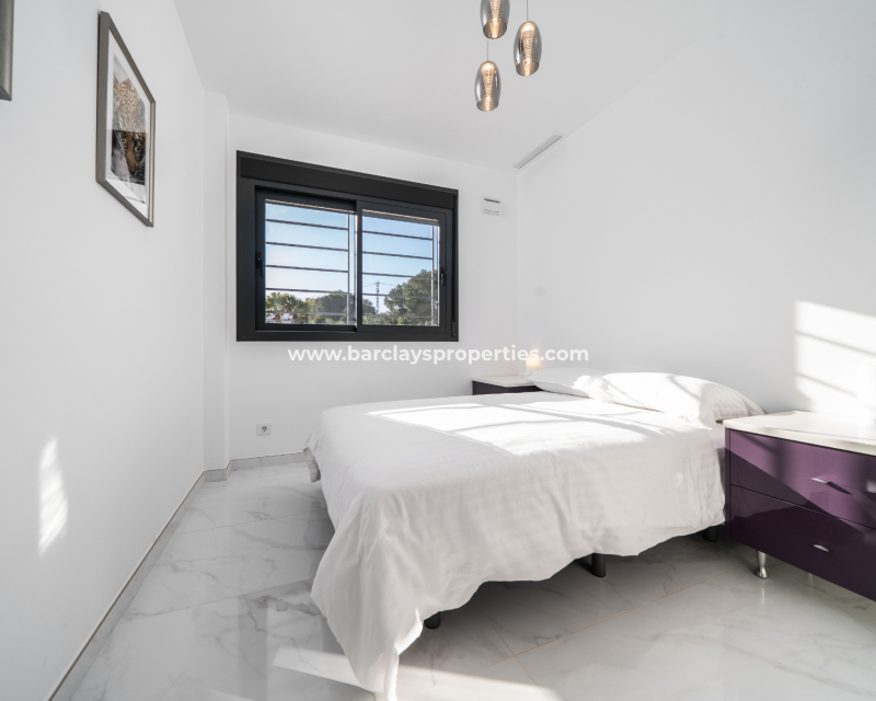Reventa - Chalet Independiente - Urb. La Marina