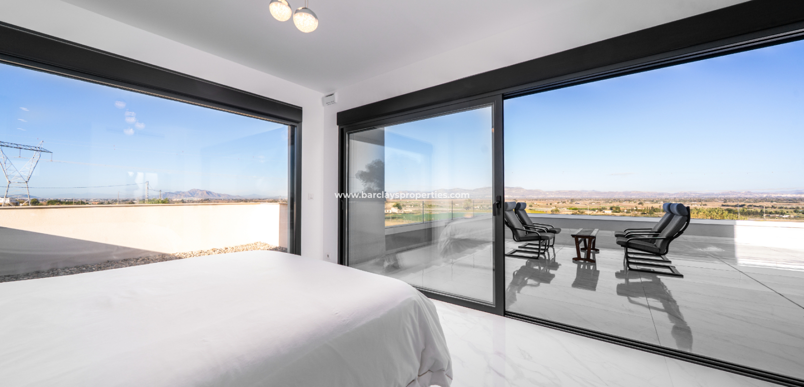 Reventa - Chalet Independiente - Urb. La Marina
