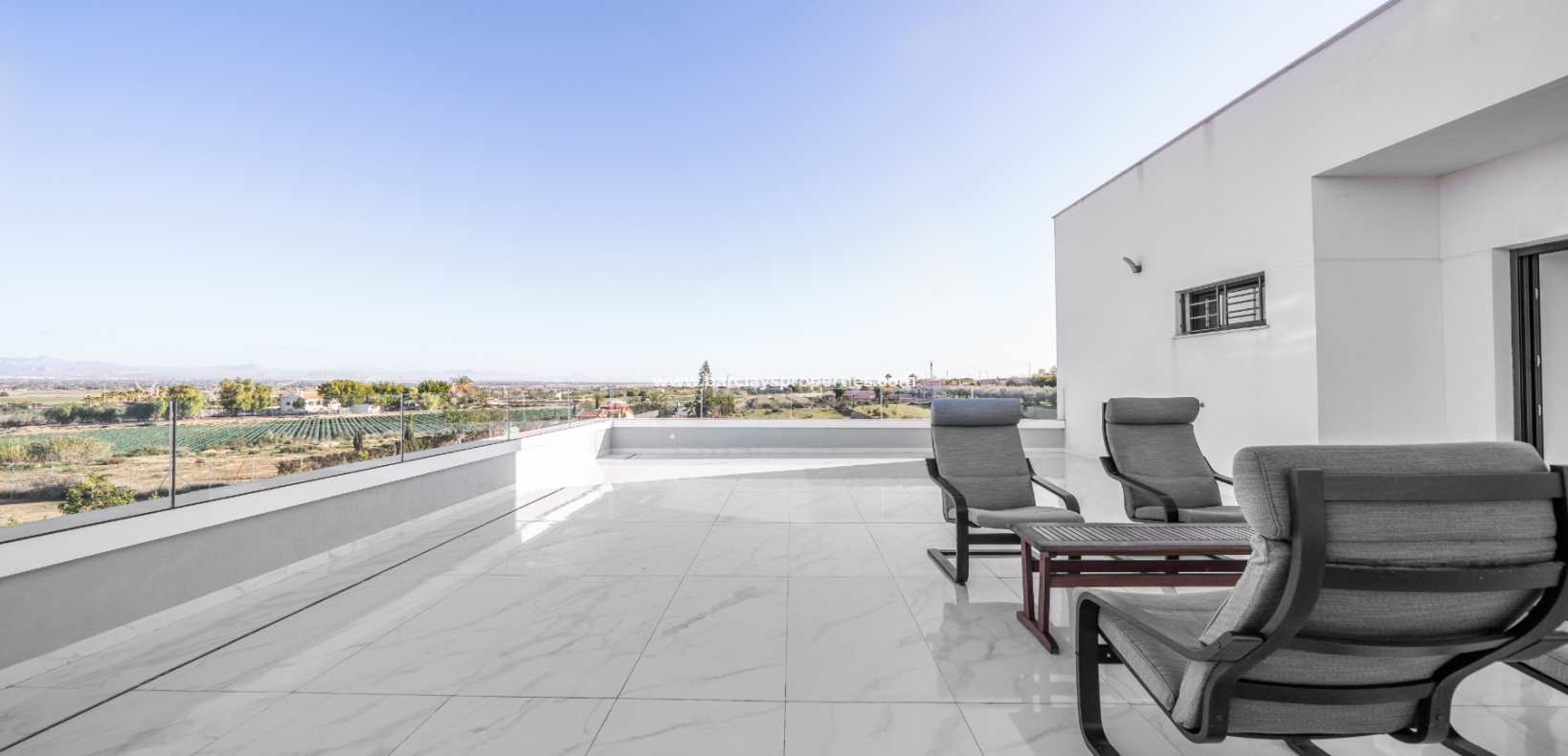 Reventa - Chalet Independiente - Urb. La Marina