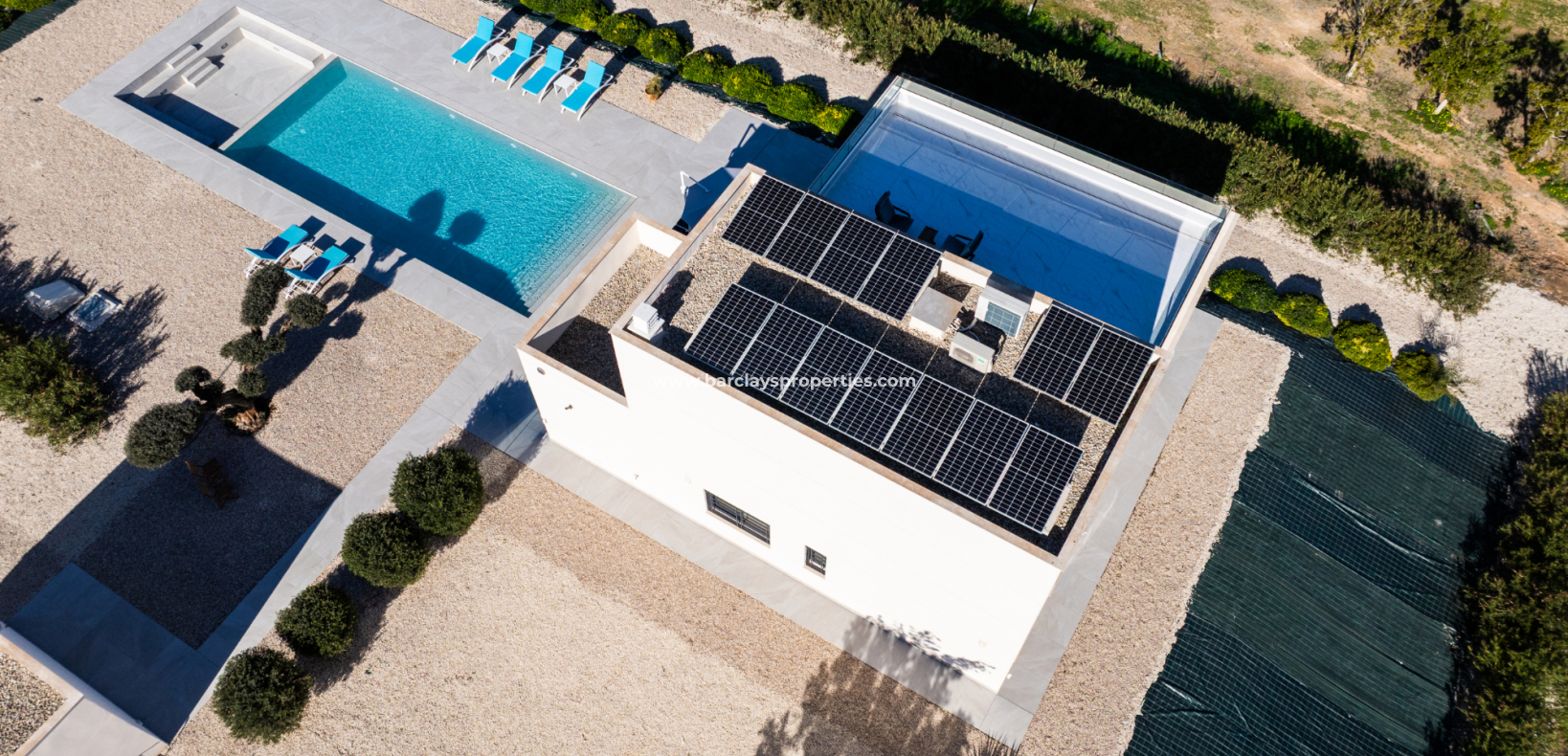 Reventa - Chalet Independiente - Urb. La Marina