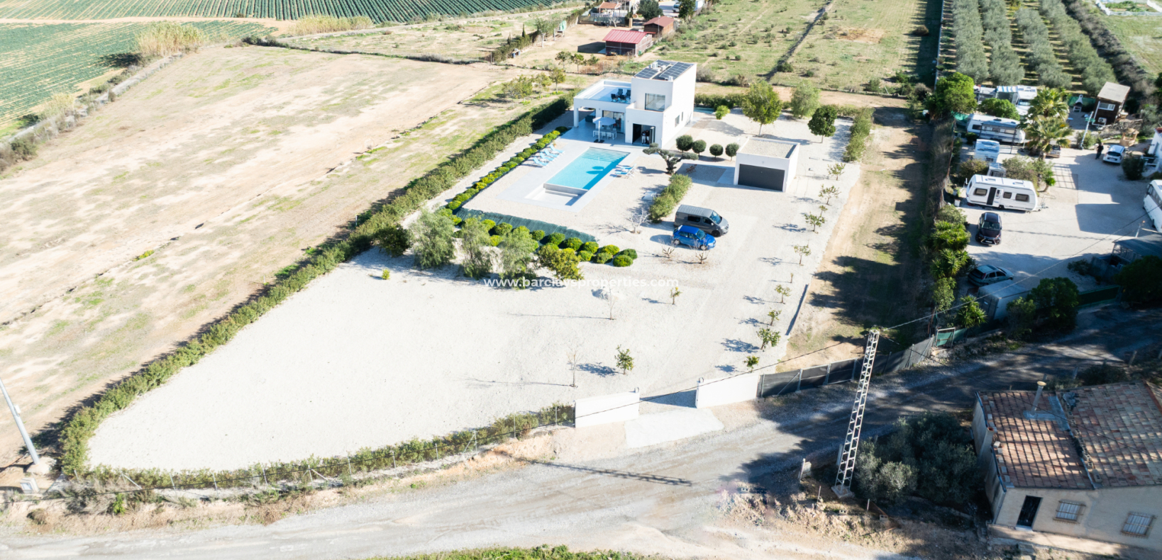 Reventa - Chalet Independiente - Urb. La Marina
