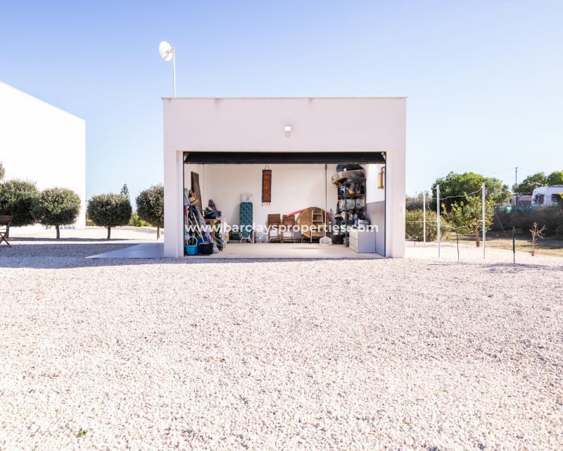 Reventa - Chalet Independiente - Urb. La Marina