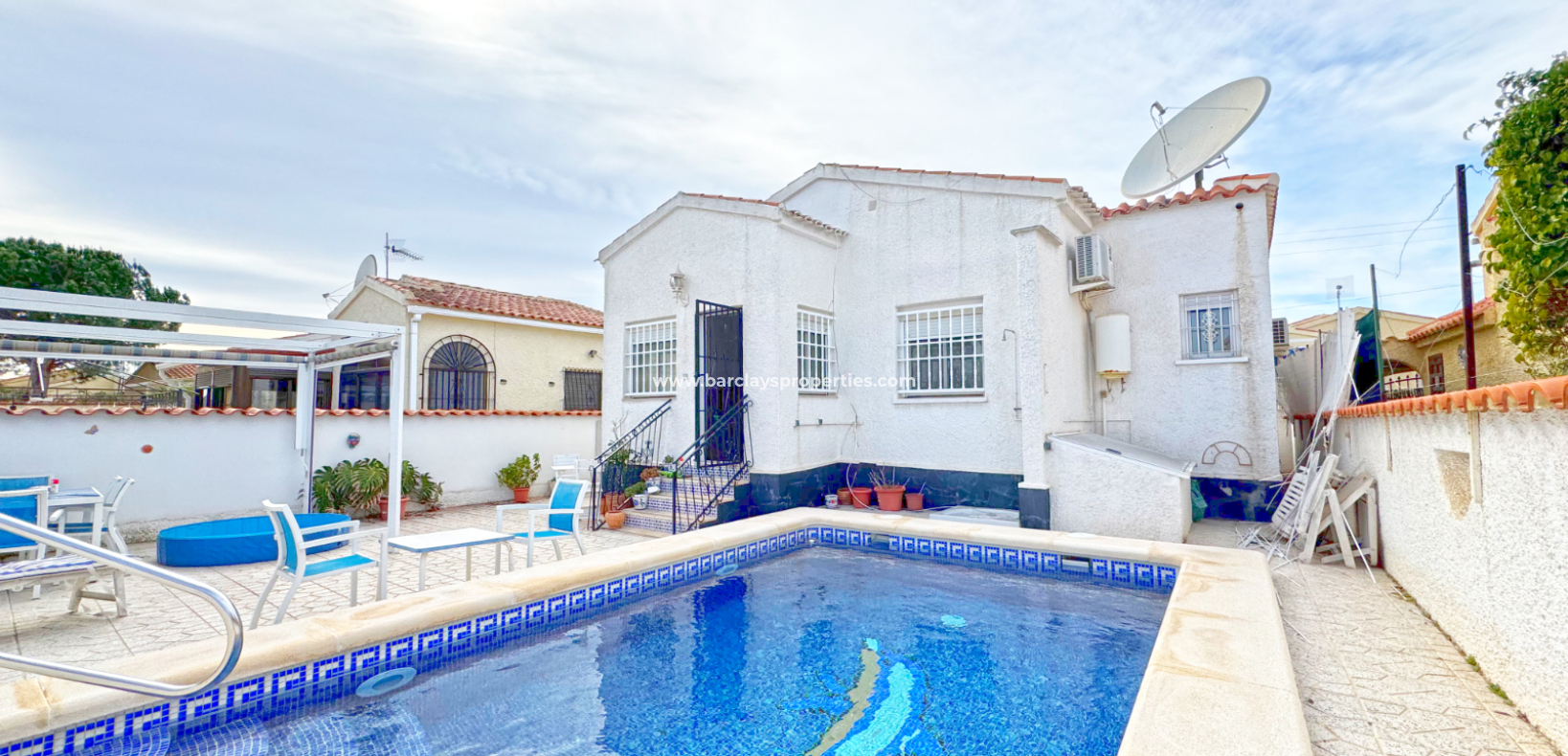 Reventa - Chalet Independiente - Urb. La Marina