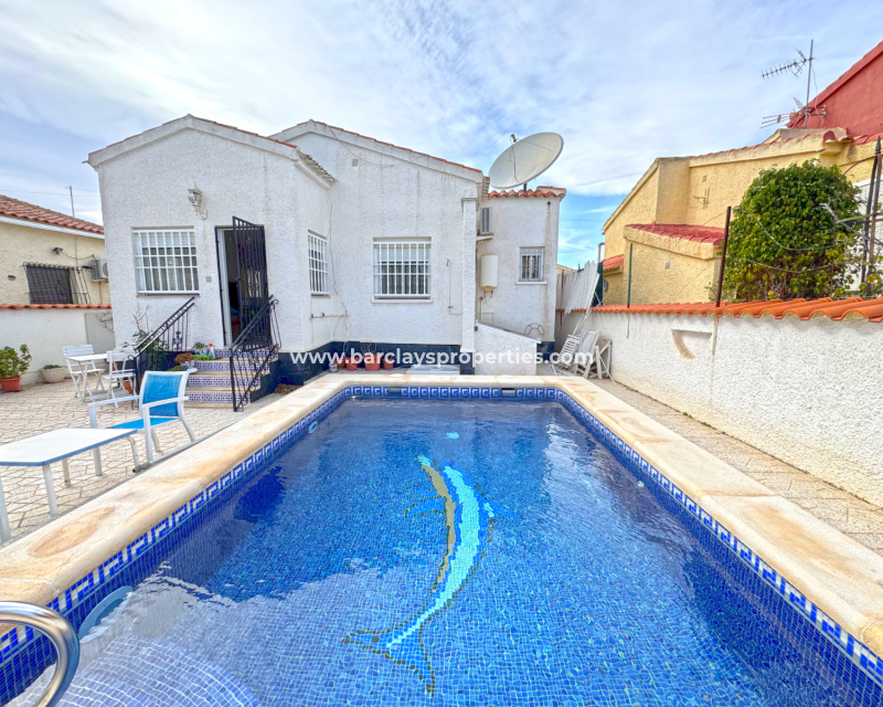 Reventa - Chalet Independiente - Urb. La Marina