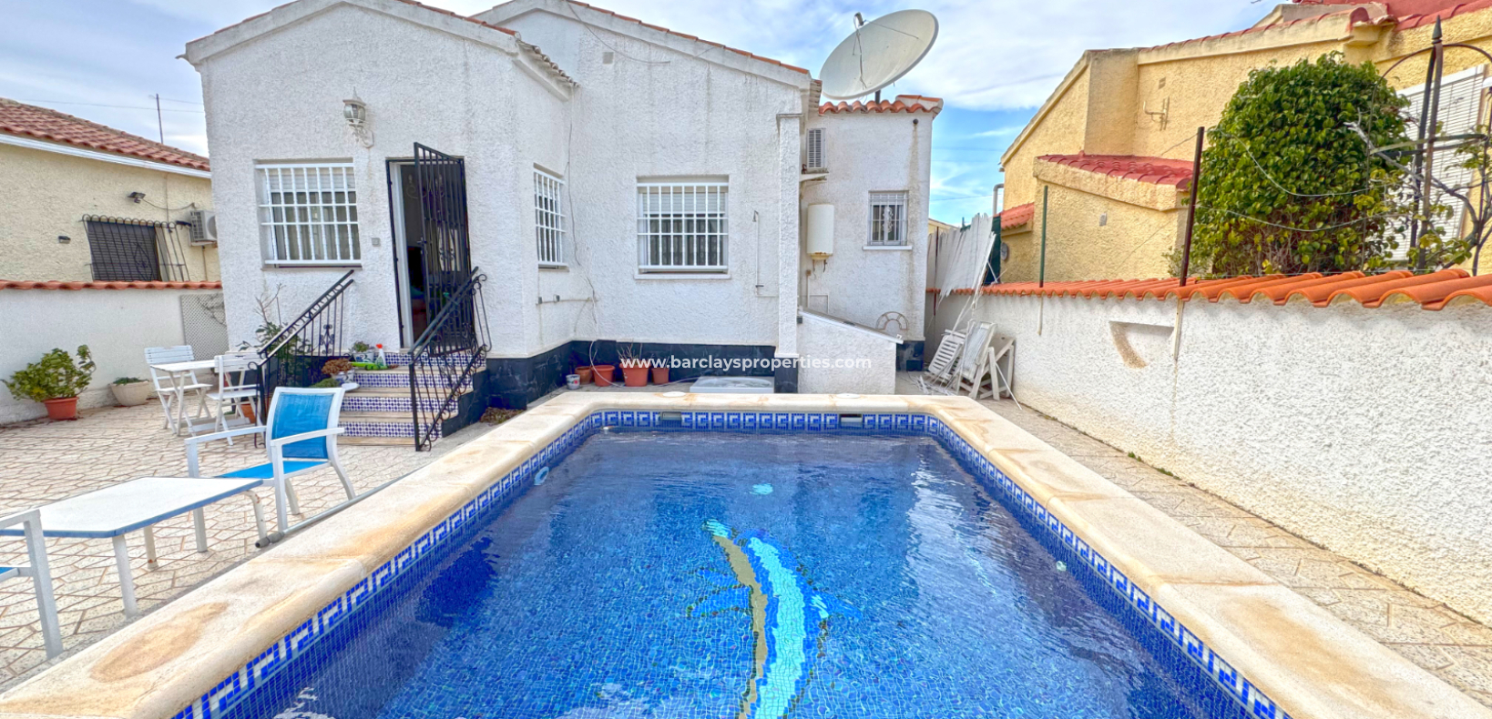 Reventa - Chalet Independiente - Urb. La Marina