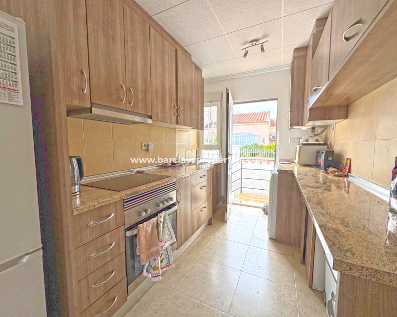 Reventa - Chalet Independiente - Urb. La Marina