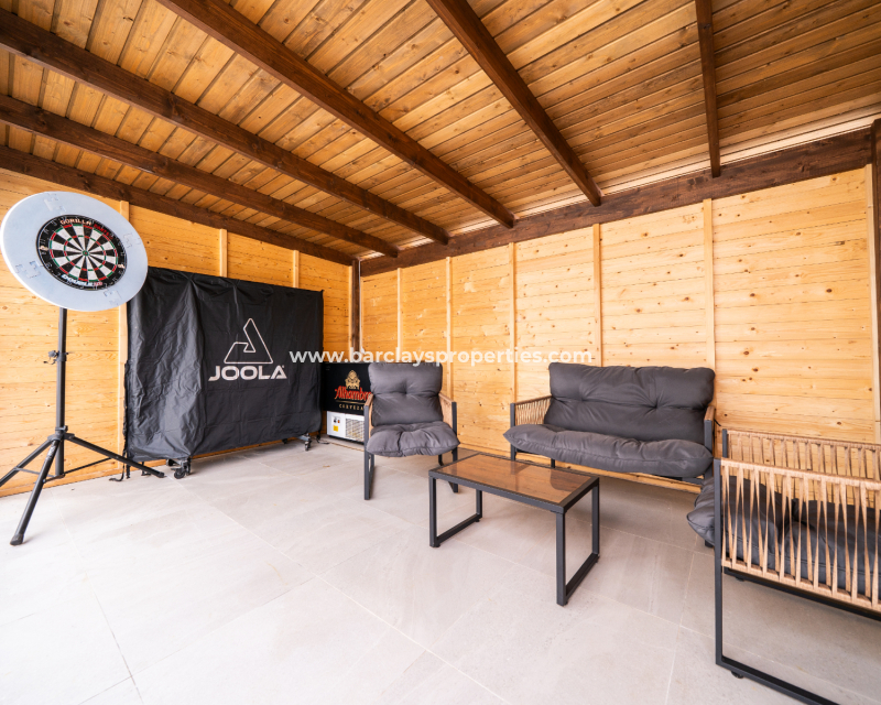 Reventa - Chalet Independiente - Urb. La Marina
