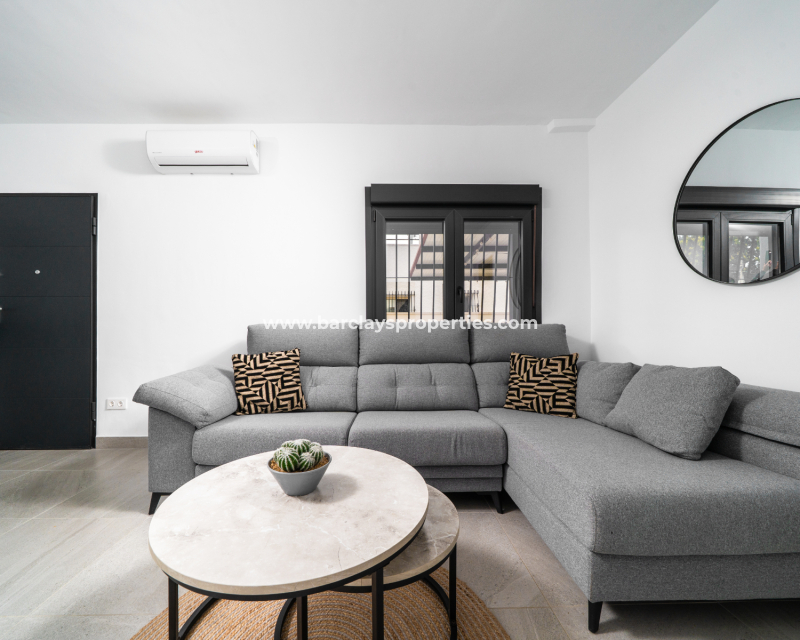 Reventa - Chalet Independiente - Urb. La Marina