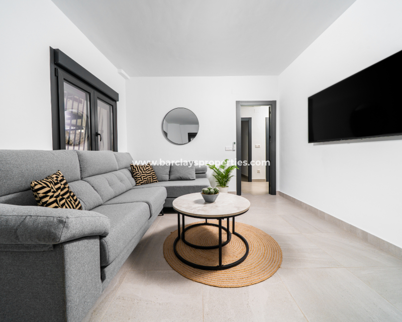Reventa - Chalet Independiente - Urb. La Marina