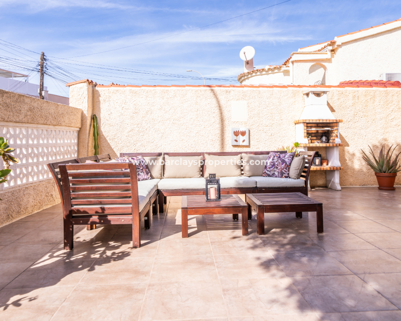 Reventa - Chalet Independiente - Urb. La Marina