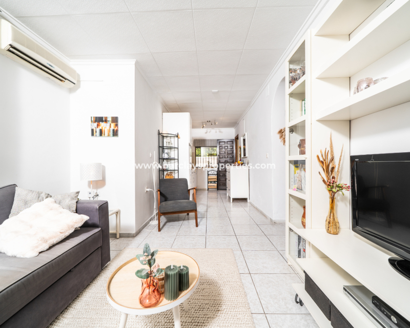 Reventa - Chalet Independiente - Urb. La Marina