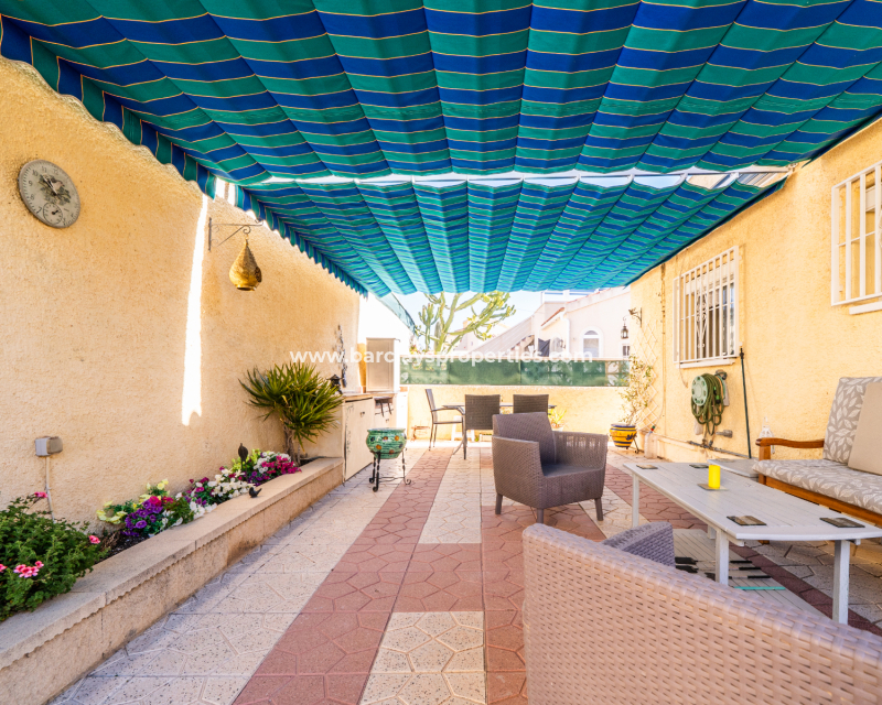 Reventa - Chalet Independiente - Urb. La Marina