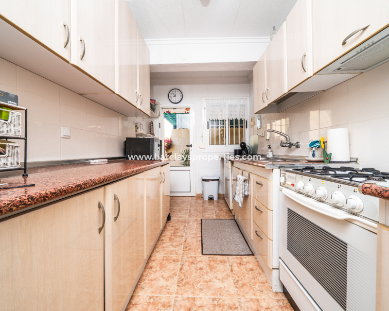 Reventa - Chalet Independiente - Urb. La Marina