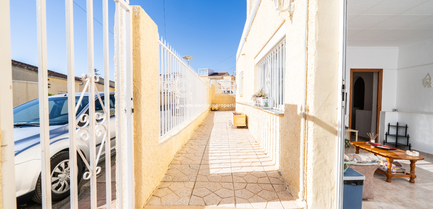 Reventa - Chalet Independiente - Urb. La Marina