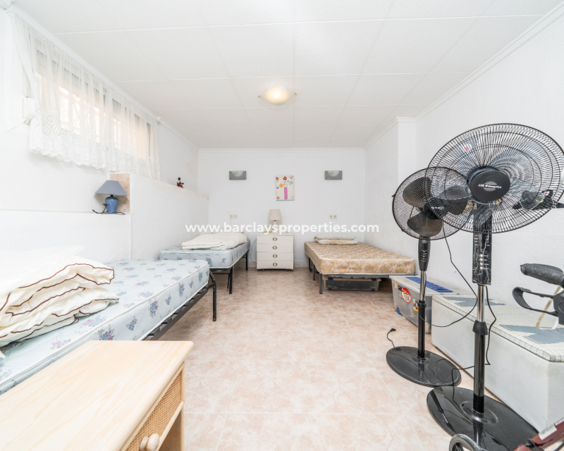 Reventa - Chalet Independiente - Urb. La Marina